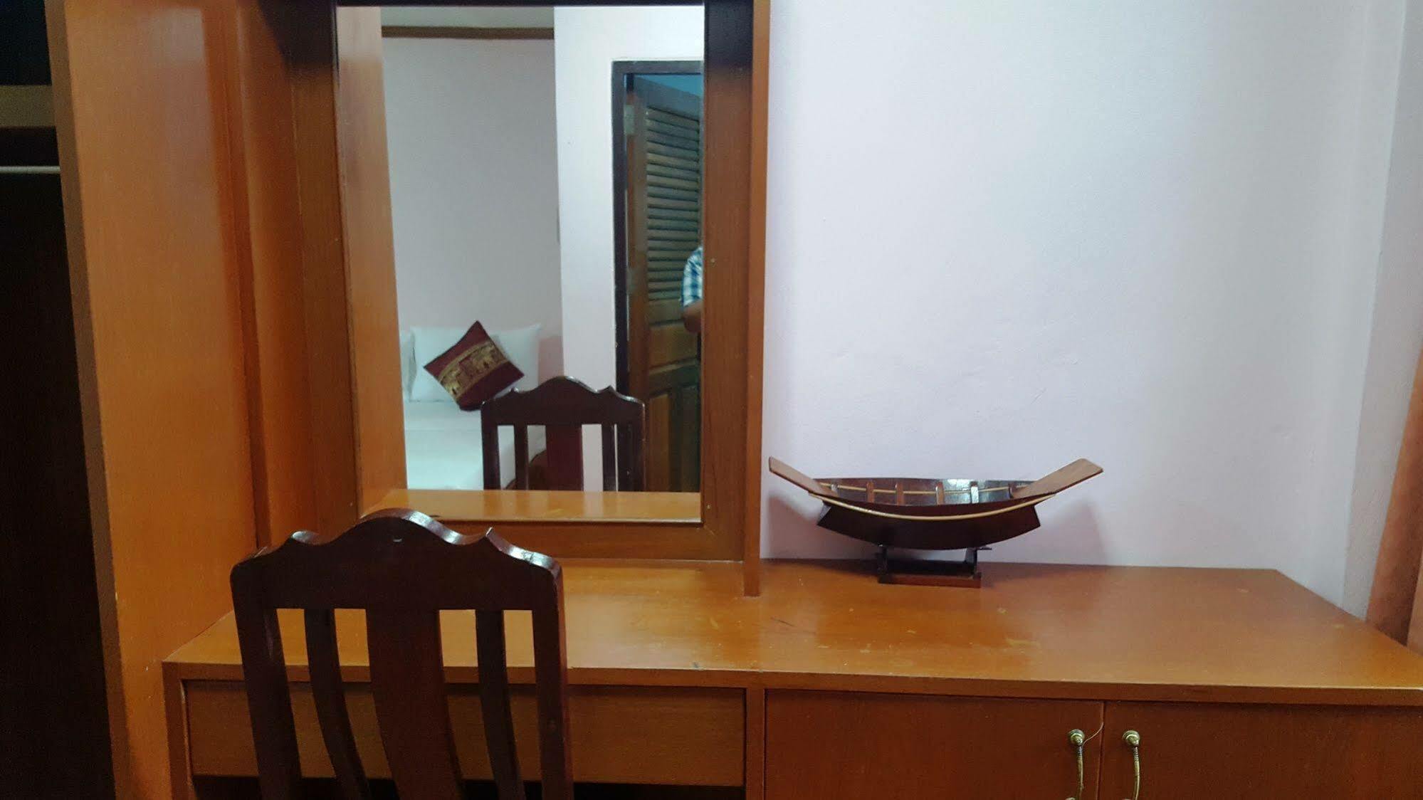 Coconut House Chaweng Hotel Szamuj-sziget Kültér fotó